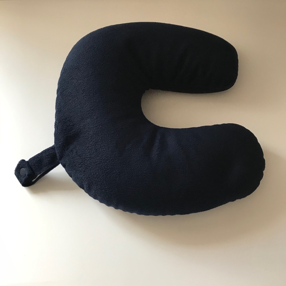 3/$25 TravelBlue Navy U-shaped Travel Neck Pillow - Picture 4 of 5